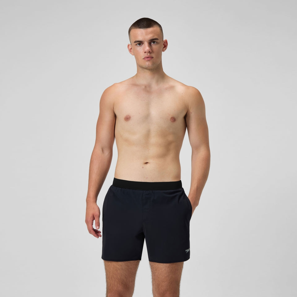Lookout Solid 16'' Swim Shorts Black | Speedo
