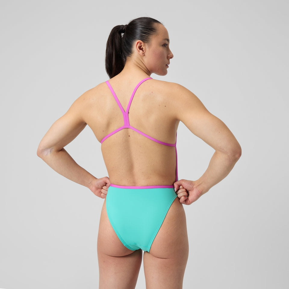 Club Training Solid V Back Swimsuit Turquoise/Pink | Speedo