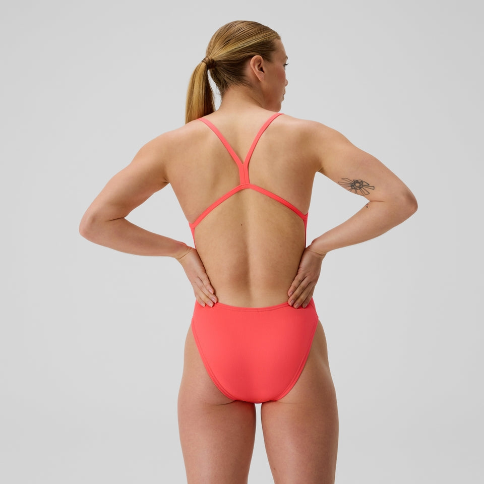 Club Training Solid V-Back 2.0 Swimsuit Orange | Speedo